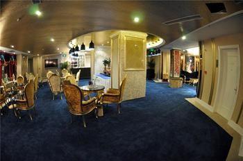 Chongqing Alexander Hotel Bagian luar foto