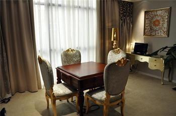 Chongqing Alexander Hotel Bagian luar foto