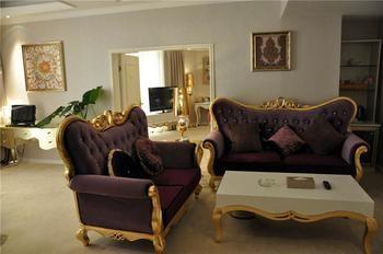Chongqing Alexander Hotel Bagian luar foto